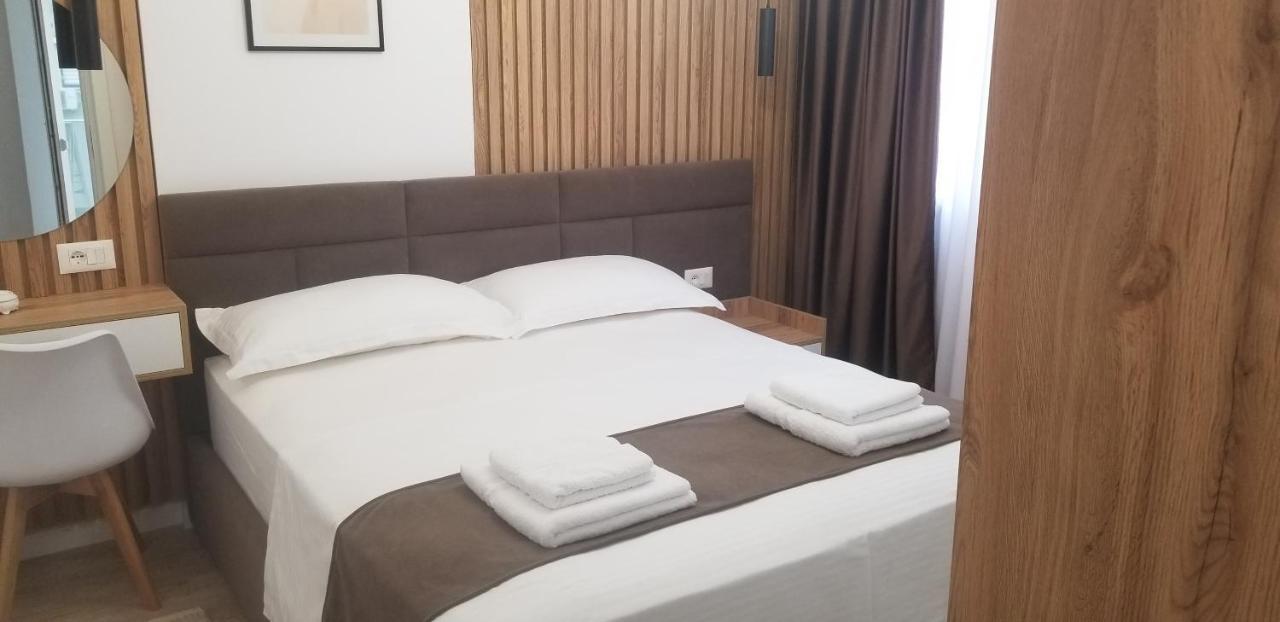 White Apartment Tiranë Ngoại thất bức ảnh