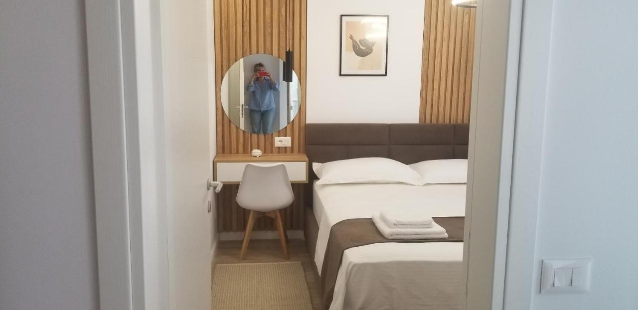 White Apartment Tiranë Ngoại thất bức ảnh