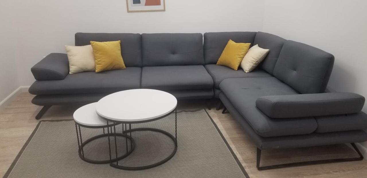 White Apartment Tiranë Ngoại thất bức ảnh